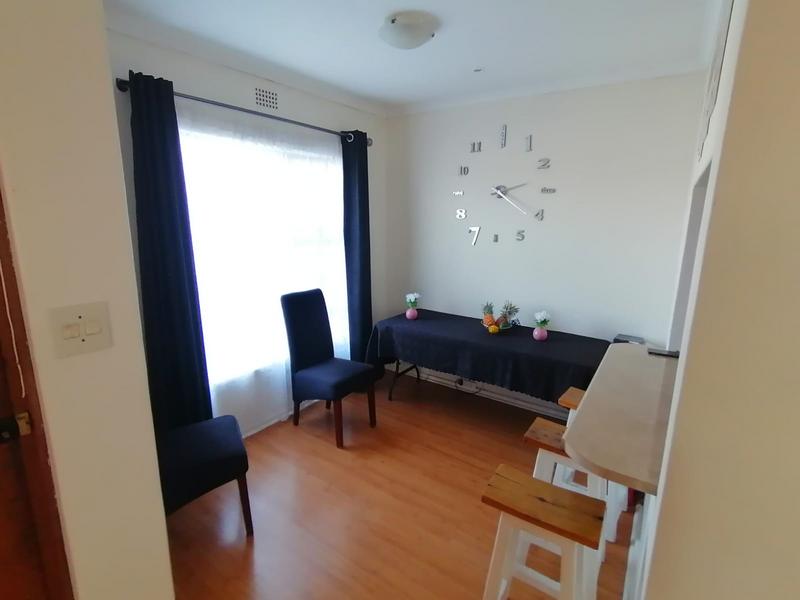 To Let 2 Bedroom Property for Rent in Pelikan Park Western Cape